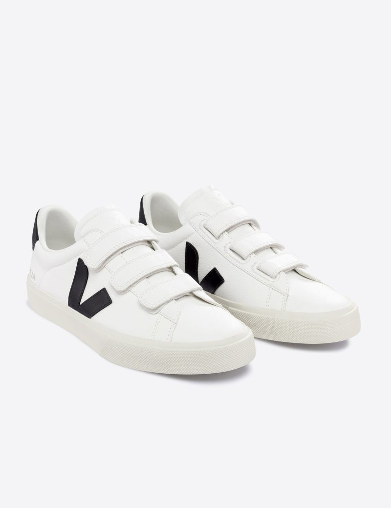 veja w recife leather trainers white black RC0502790 4